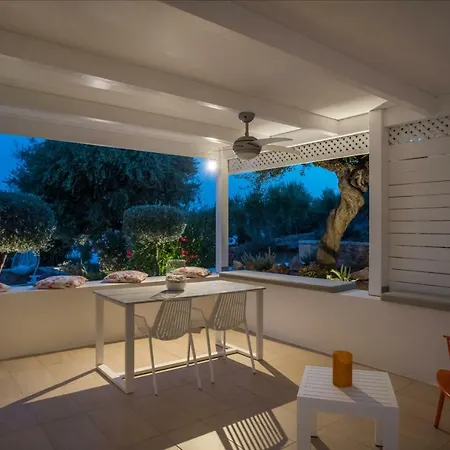 Mareggio Exclusive Residences&suites 3* Gythio