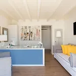 Mareggio Exclusive Residences &