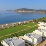 Mareggio Exclusive Residences & ホテル ギシオ