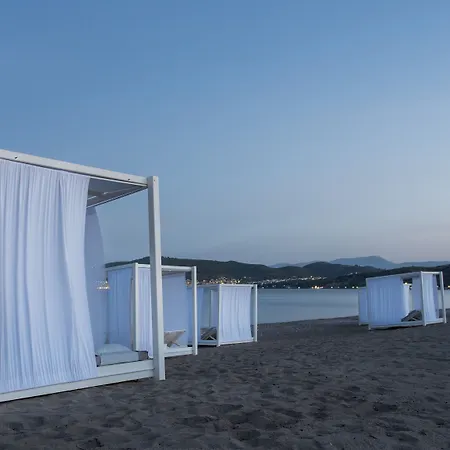 Mareggio Exclusive Residences & 3* Gythio