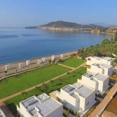 Mareggio Exclusive Residences & Отель 3*