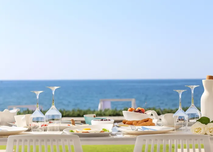 Hotel Mareggio Exclusive Residences & 3*