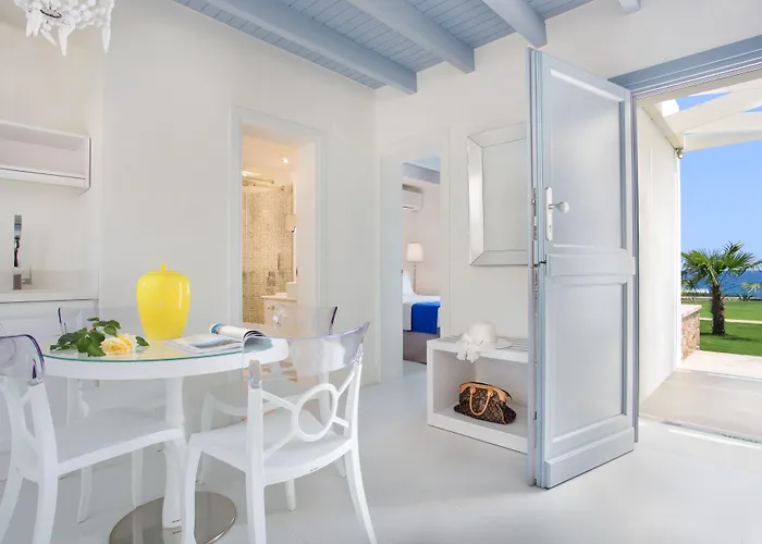 Mareggio Exclusive Residences & 3* Gythio