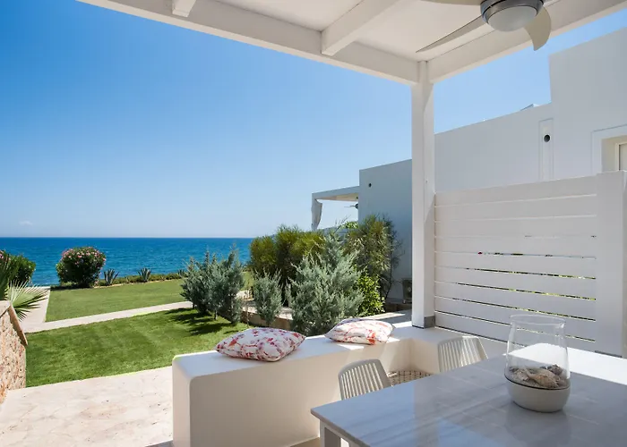 Mareggio Exclusive Residences & 3* Gythio