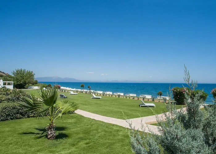 Hotel Mareggio Exclusive Residences & 3*