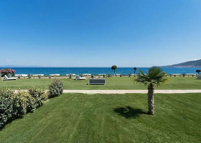 Mareggio Exclusive Residences & Hotel Gythio